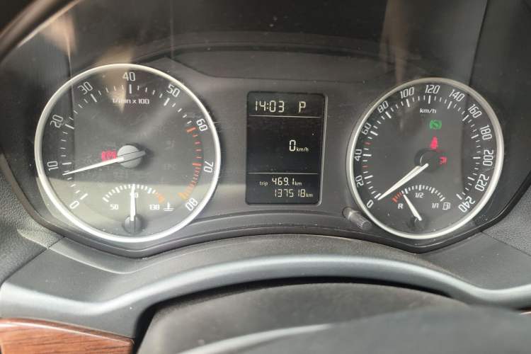 Used Skoda Octavia 2014 1.6L Automatic Yijun Edition Instrument Cluster