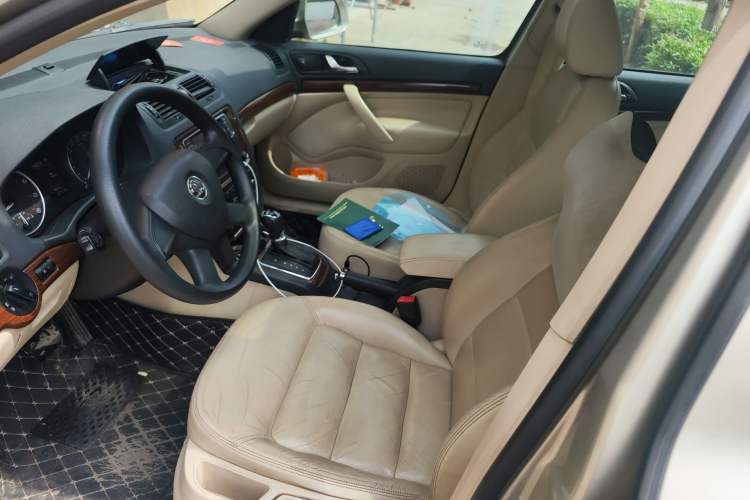 Used Skoda Octavia 2014 1.6L Automatic Yijun Edition Left Front Seat