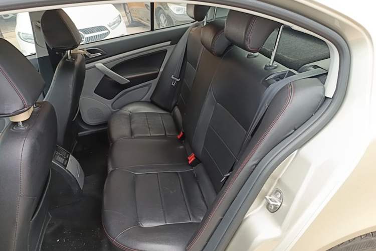 Used Skoda Octavia 2014 1.6L Automatic Yijie Edition Left Rear Seat
