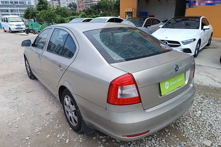 Used Skoda Octavia 2014 1.6L Automatic Yijie Edition Rear Left 45 Deg