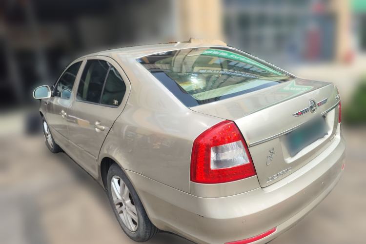 Used Skoda Octavia 2014 1.6L Automatic Yijun Edition Rear Left 45 Deg