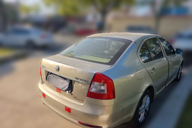 Used Skoda Octavia 2014 1.4TSI DSG Yijun Edition Rear Right 45 Deg