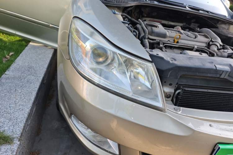 Used Skoda Octavia 2014 1.4TSI DSG Yijun Edition Right Front Headlight