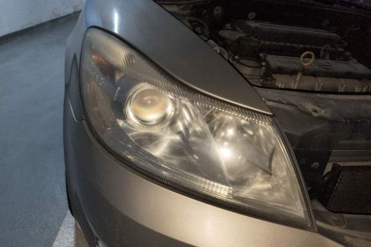 Used Skoda Octavia 2014 1.6L Automatic Yijun Edition Right Front Headlight