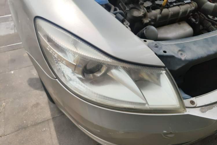 Used Skoda Octavia 2014 1.6L Automatic Yijun Edition Right Front Headlight