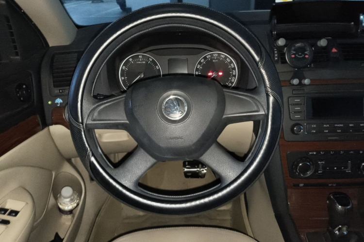 Used Skoda Octavia 2014 1.6L Automatic Yijun Edition Steering Wheel
