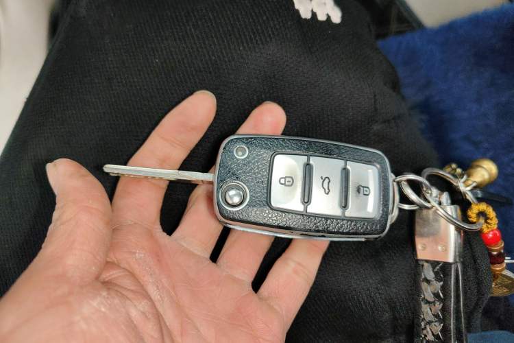 Used Skoda Octavia 2014 1.6L Automatic Yijun Edition Vehicle Key