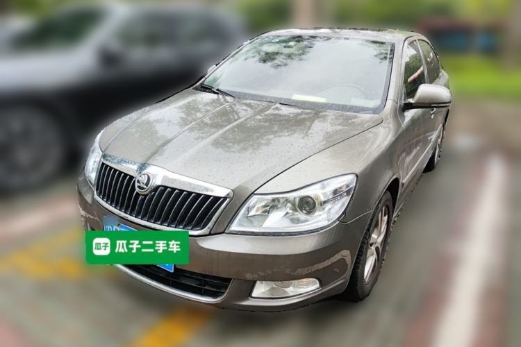 Used Skoda Octavia 2014 1.6L Automatic Yijun Edition Guazi used car, China used car export, Used car for sale, Used cars, Cheapest cars for sale