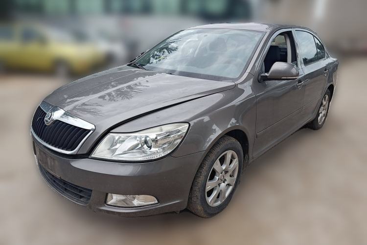 Used Skoda Octavia 2014 1.6L Automatic Yijie Edition Guazi used car, China used car export, Used car for sale, Used cars, Cheapest cars for sale