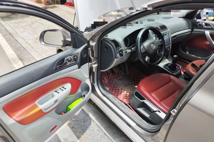 Used Skoda Octavia 2014 1.6L Manual Yijie Edition Driver Seat