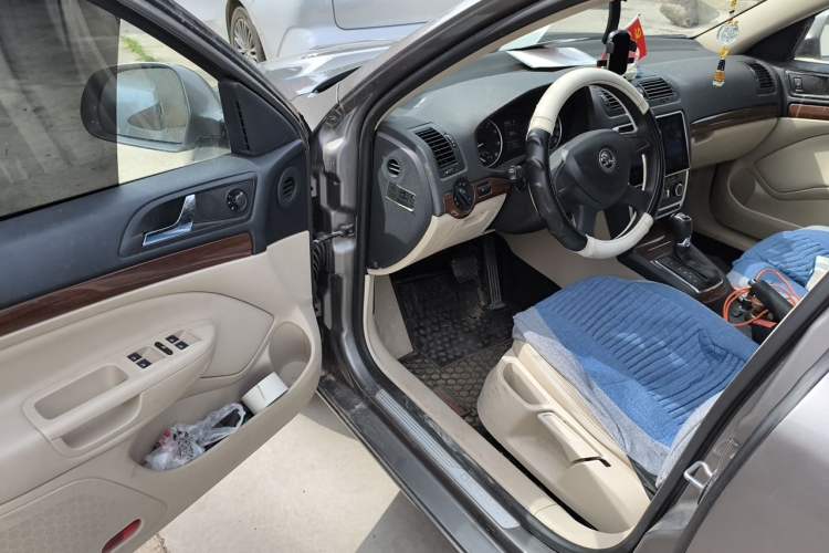 Used Skoda Octavia 2014 1.6L Automatic Yijun Edition Driver Seat