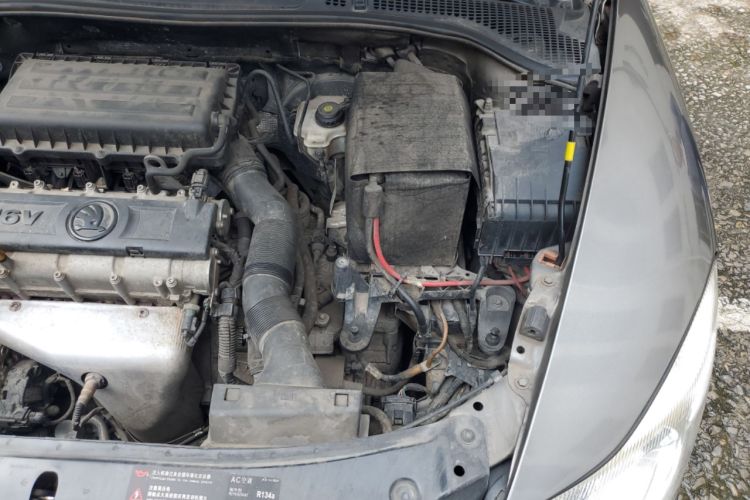 Used Skoda Octavia 2014 1.6L Automatic Yijun Edition Engine Bay Left