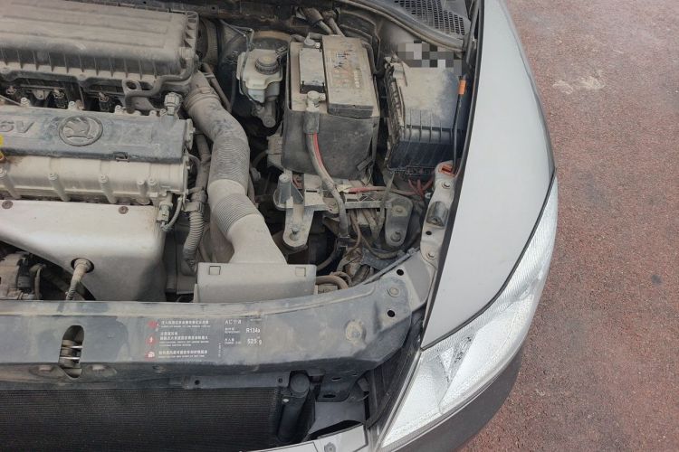 Used Skoda Octavia 2014 1.6L Manual Yijun Edition Engine Bay Left