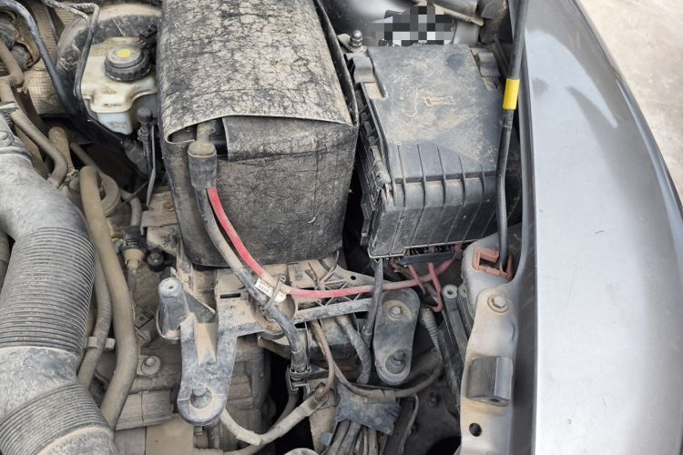 Used Skoda Octavia 2014 1.6L Automatic Yijun Edition Engine Bay Left