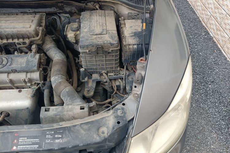 Used Skoda Octavia 2014 1.6L Automatic Yijie Edition Engine Bay Left