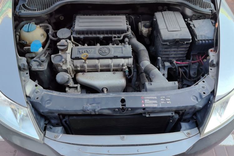Used Skoda Octavia 2014 1.6L Automatic Yijie Edition Engine Bay