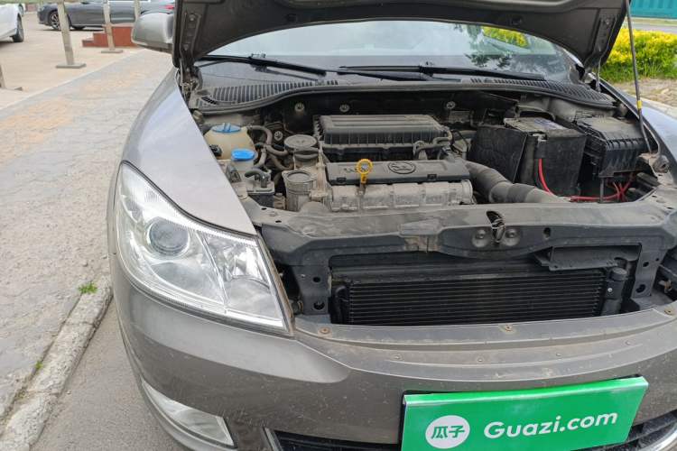 Used Skoda Octavia 2014 1.6L Automatic Eado Edition Engine Bay Right