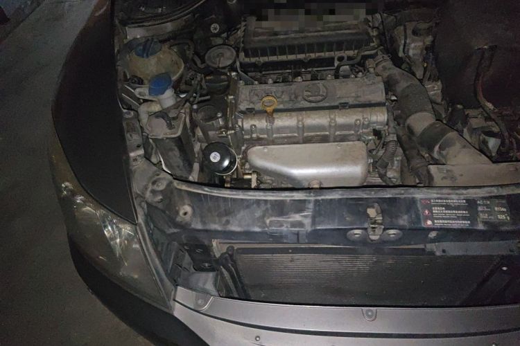 Used Skoda Octavia 2014 1.6L Automatic Yijie Edition Engine Bay Right