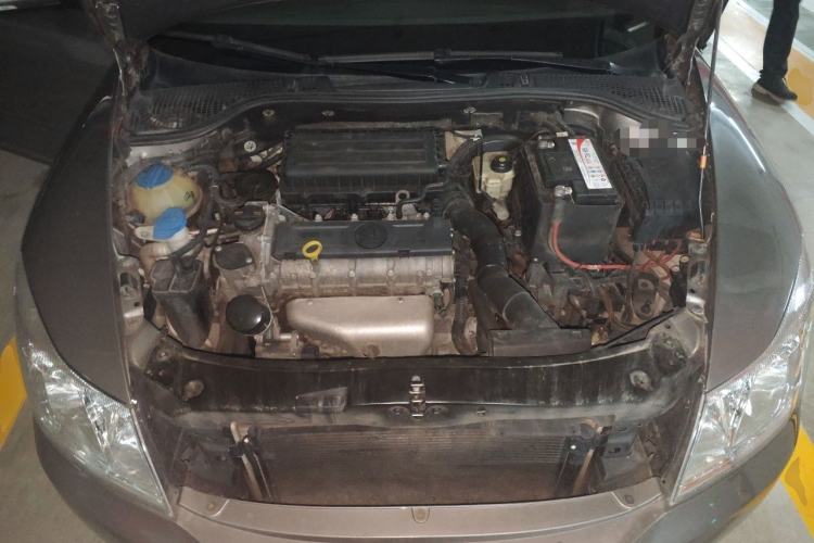 Used Skoda Octavia 2014 1.6L Manual Yijie Edition Engine Bay