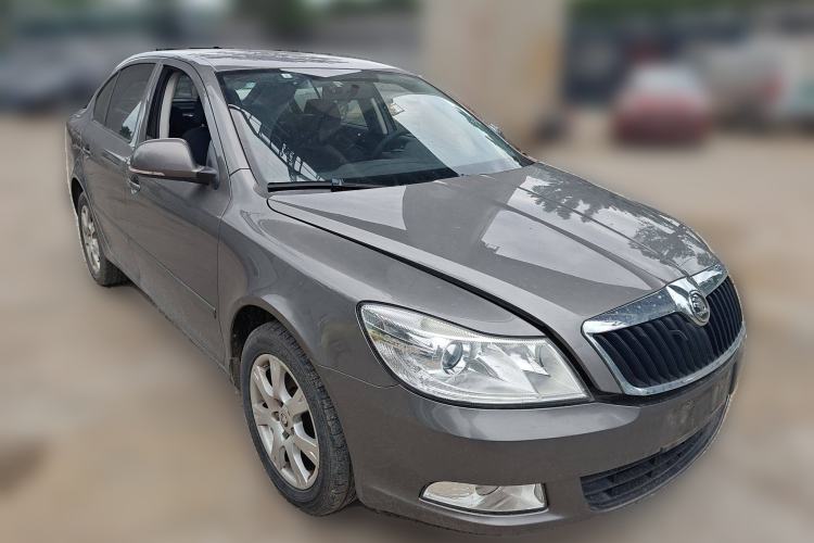 Used Skoda Octavia 2014 1.6L Automatic Yijie Edition Exterior 2