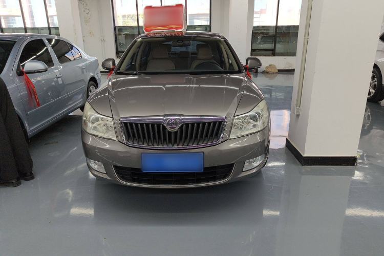 Used Skoda Octavia 2014 1.6L Automatic Yijun Edition Exterior 2