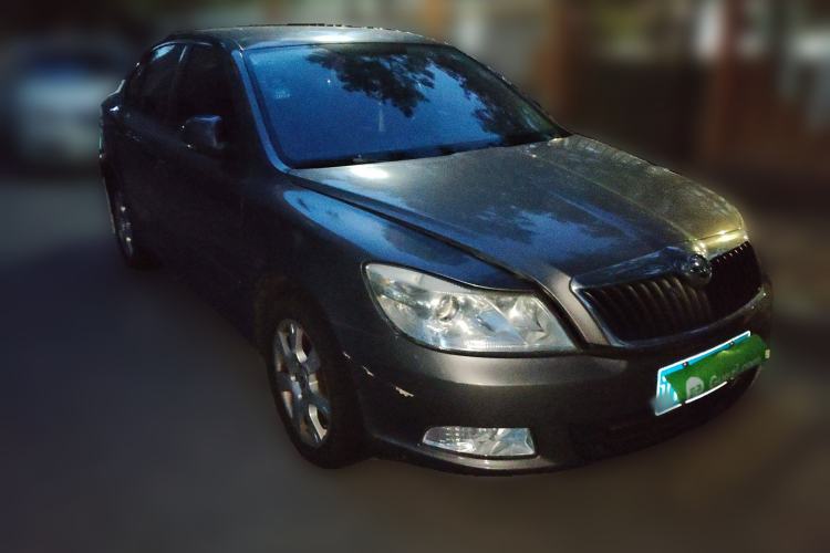 Used Skoda Octavia 2014 1.6L Automatic Yijie Edition Exterior 2