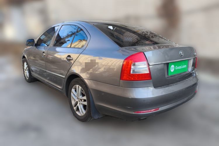 Used Skoda Octavia 2014 1.6L Automatic Yijun Edition Exterior 3