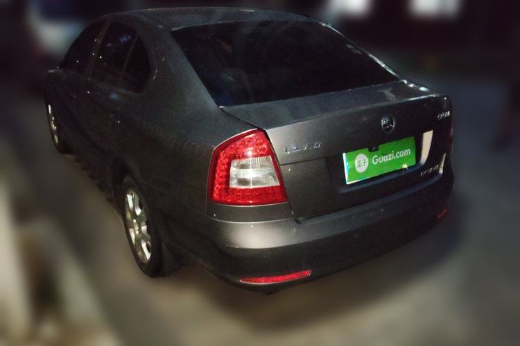 Used Skoda Octavia 2014 1.6L Automatic Yijie Edition Exterior 3