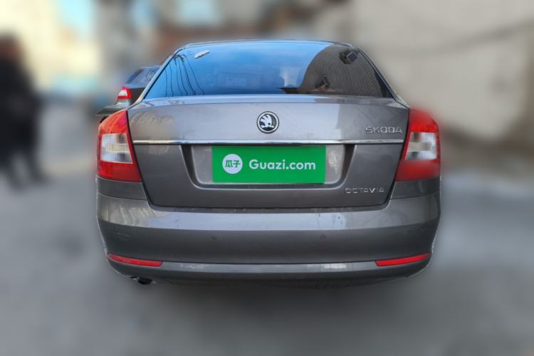 Used Skoda Octavia 2014 1.6L Automatic Yijun Edition Exterior 4