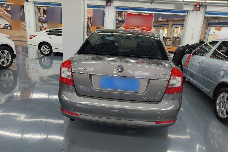 Used Skoda Octavia 2014 1.6L Automatic Yijun Edition Exterior 5
