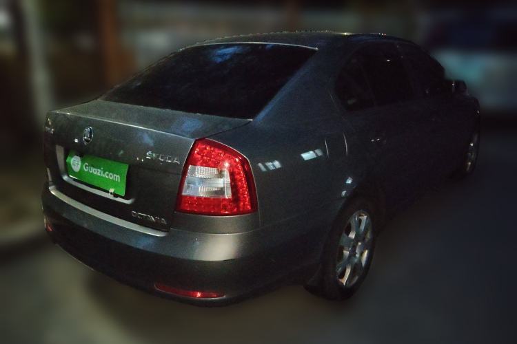 Used Skoda Octavia 2014 1.6L Automatic Yijie Edition Exterior 5