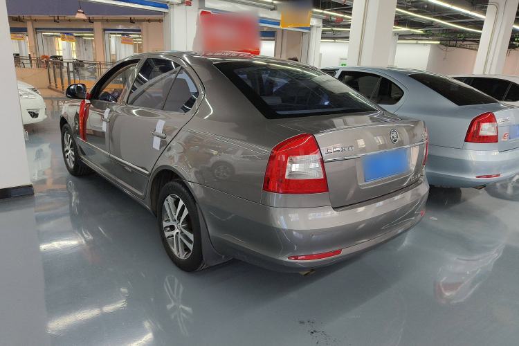 Used Skoda Octavia 2014 1.6L Automatic Yijun Edition Exterior 6