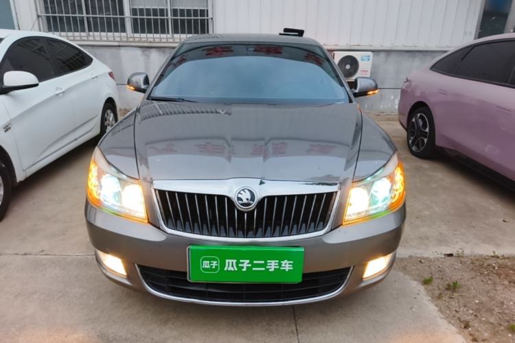 Used Skoda Octavia 2014 1.4TSI DSG Yijun Edition Front