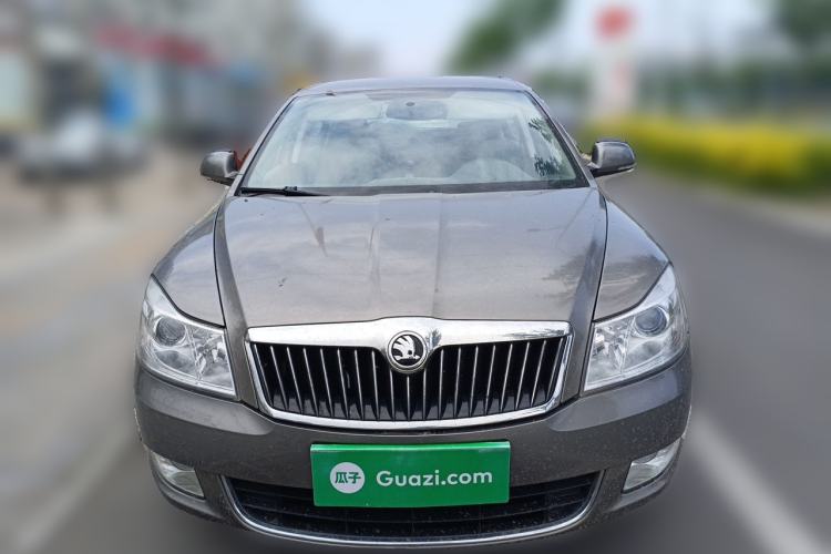 Used Skoda Octavia 2014 1.6L Automatic Eado Edition Front