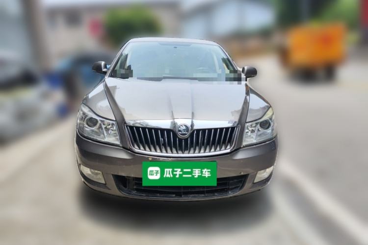 Used Skoda Octavia 2014 1.6L Manual Yijie Edition Front