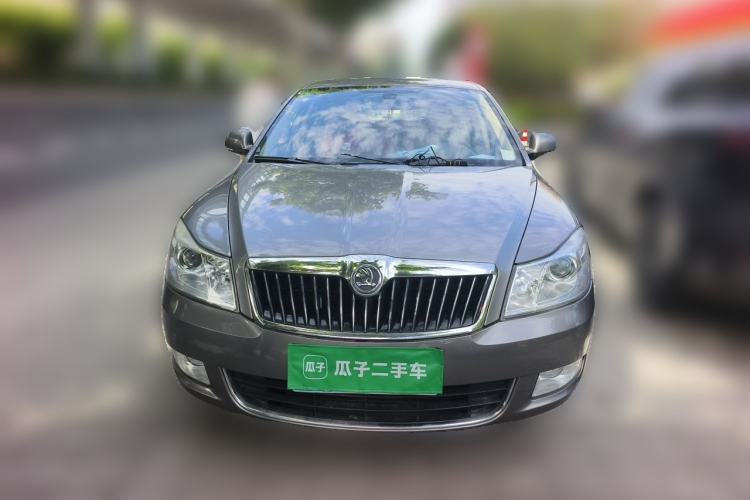 Used Skoda Octavia 2014 1.6L Automatic Yijun Edition Front
