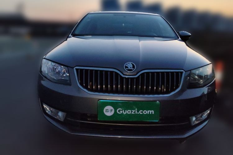 Used Skoda Octavia 2014 1.6L Manual Yijie Edition Front