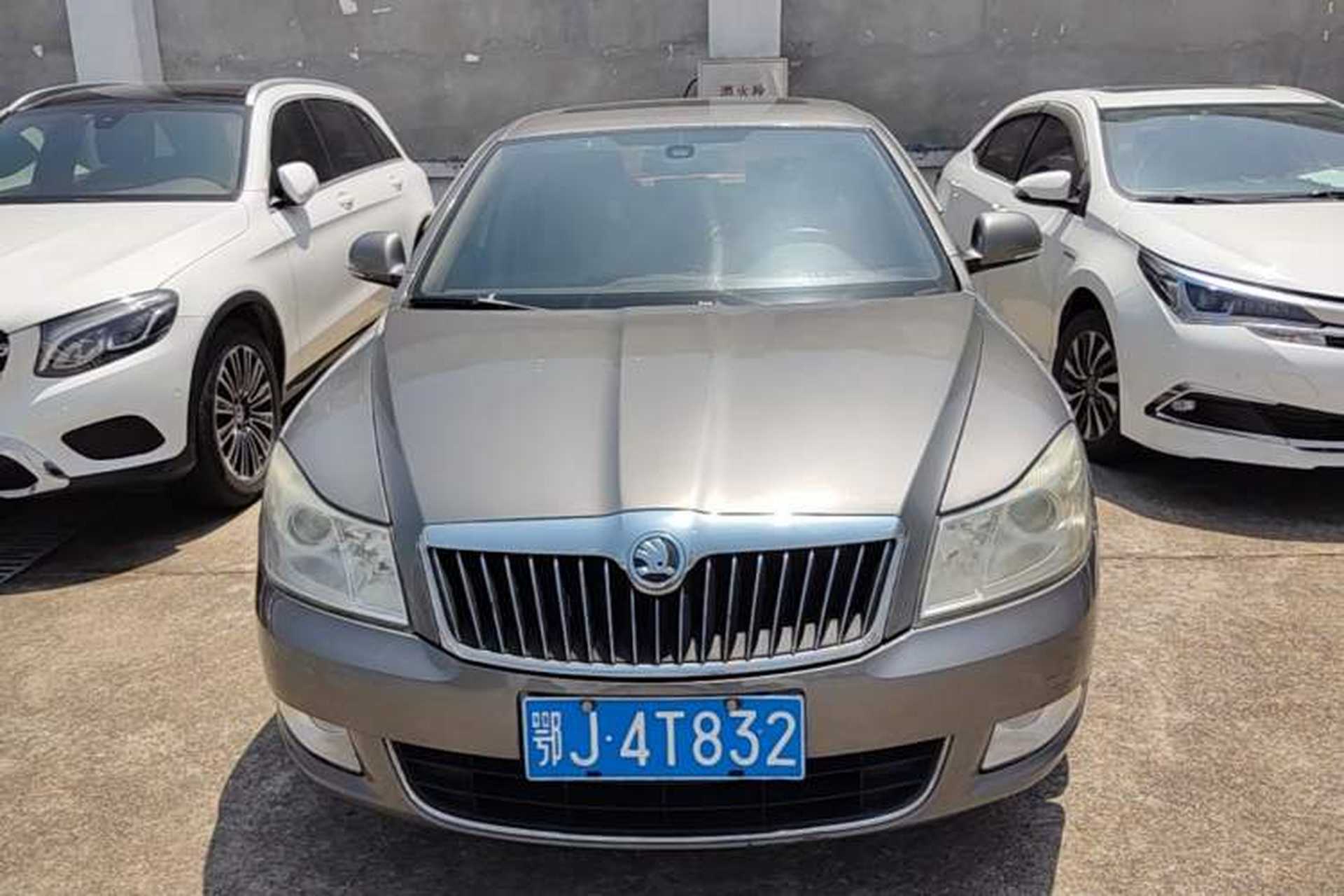 Used Skoda Octavia 2014 1.6L Manual Yijun Edition Front