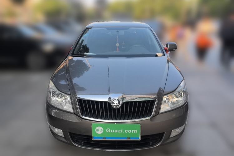 Used Skoda Octavia 2014 1.6L Manual Yijie Edition Front