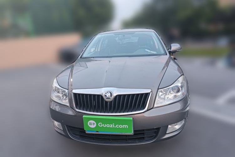 Used Skoda Octavia 2014 1.6L Manual Yijie Edition Front