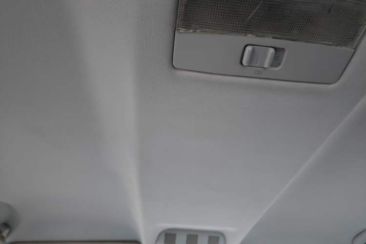 Used Skoda Octavia 2014 1.6L Manual Yijie Edition Headliner