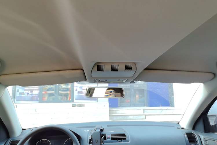 Used Skoda Octavia 2014 1.6L Automatic Yijie Edition Headliner