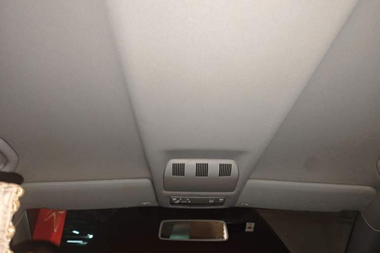 Used Skoda Octavia 2014 1.6L Manual Yijie Edition Headliner