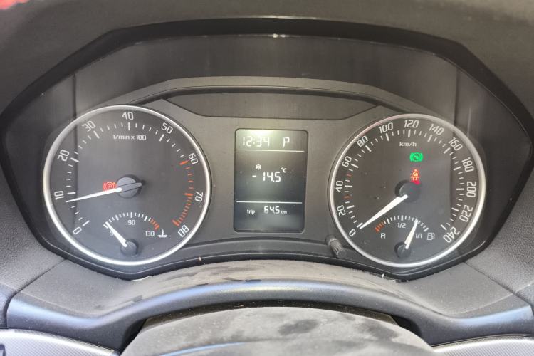 Used Skoda Octavia 2014 1.6L Automatic Yijun Edition Instrument Cluster