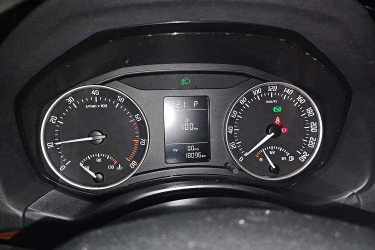 Used Skoda Octavia 2014 1.6L Automatic Yijun Edition Instrument Cluster