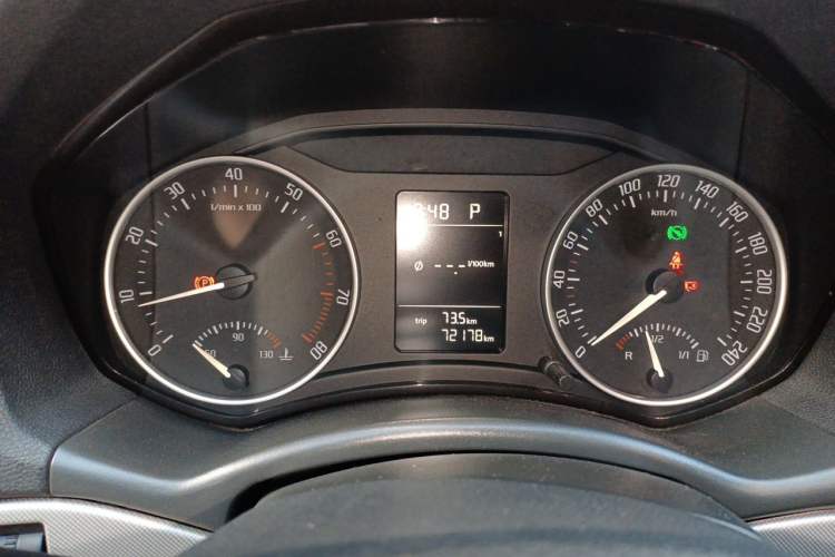 Used Skoda Octavia 2014 1.6L Automatic Yijie Edition Instrument Cluster