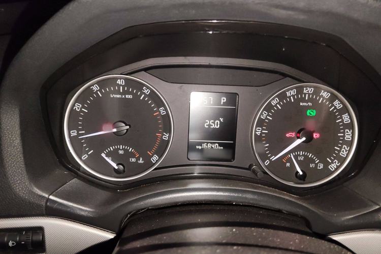 Used Skoda Octavia 2014 1.6L Automatic Yijie Edition Instrument Cluster