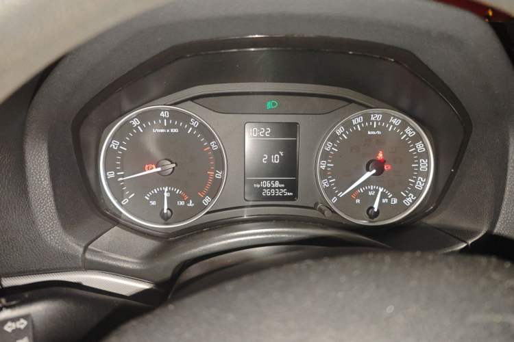 Used Skoda Octavia 2014 1.6L Manual Yijie Edition Instrument Cluster