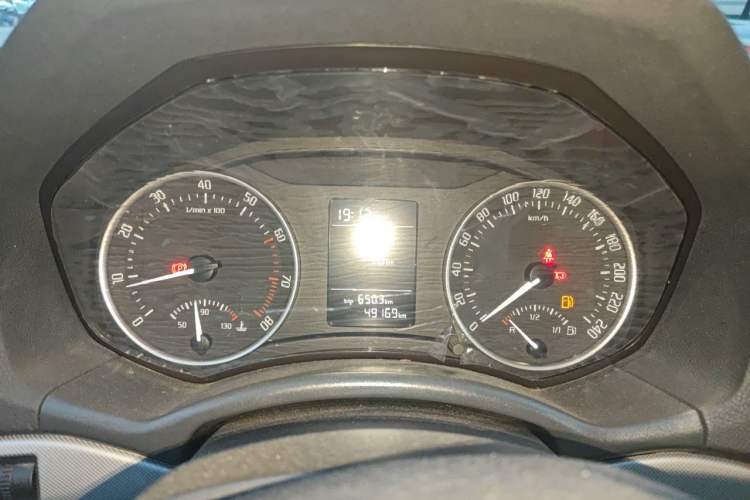 Used Skoda Octavia 2014 1.6L Manual Yijie Edition Instrument Cluster