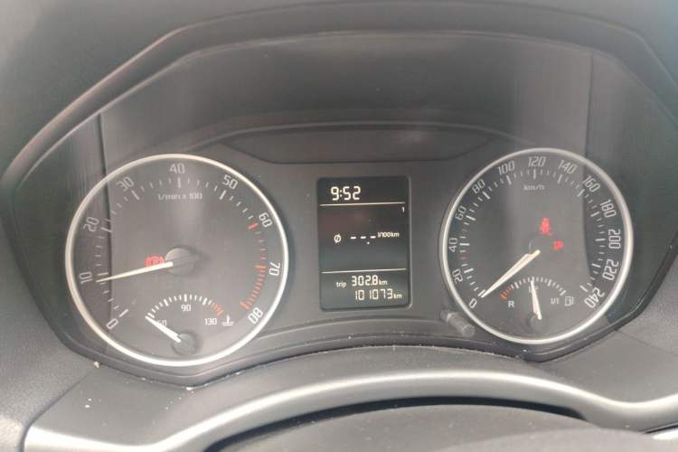 Used Skoda Octavia 2014 1.6L Manual Yijie Edition Instrument Cluster